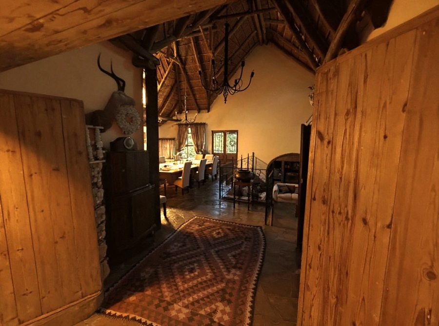 4 Bedroom Property for Sale in Griekwastad Northern Cape